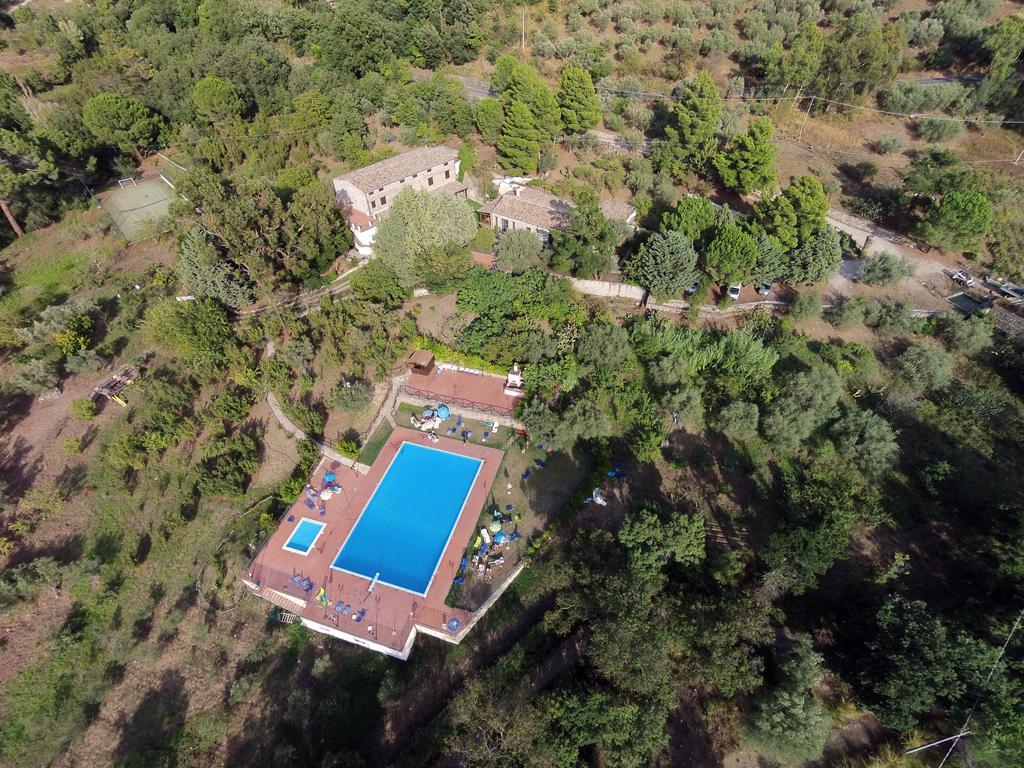 L'Antico Casale Guest House Полици Дженероза Екстериор снимка
