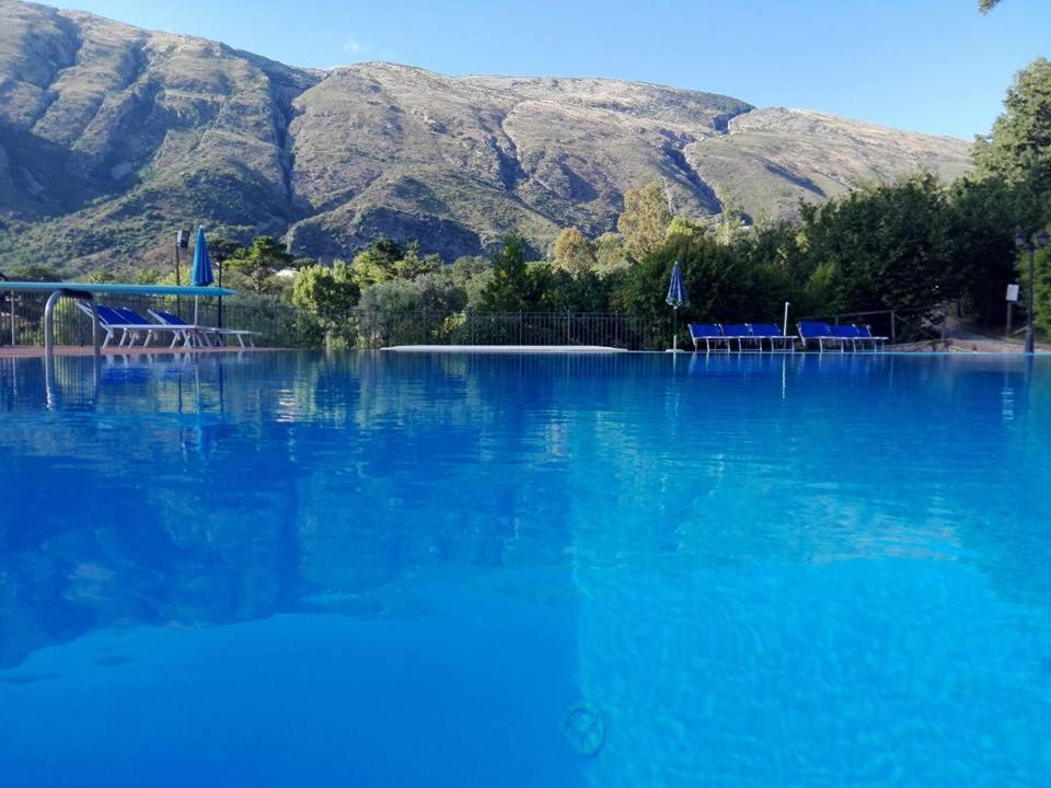 L'Antico Casale Guest House Полици Дженероза Екстериор снимка